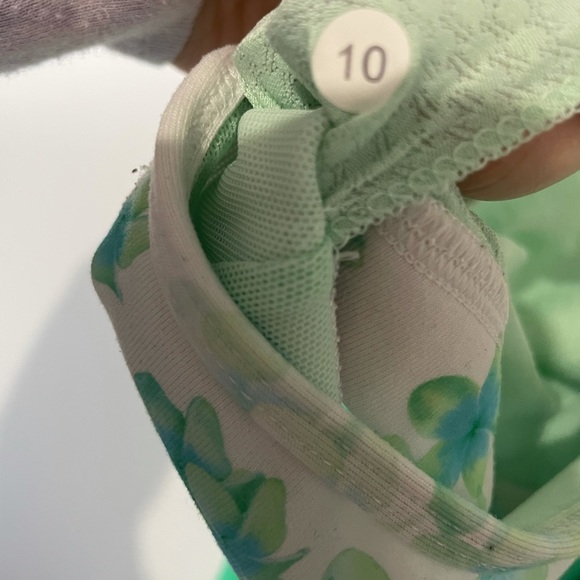 Lululemon Practice Freely Tank Green Size 10 - Picture 9 of 9